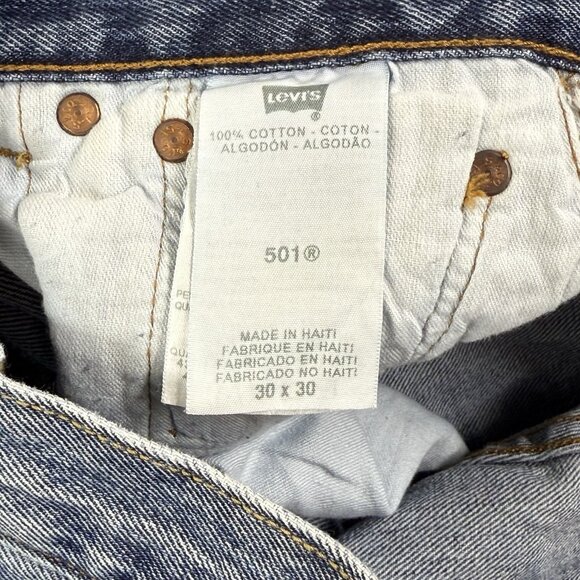 Levis 501 Jeans Mens 30x30 Blue Denim Button Fly Grunge Faded Straight Pants Y2K - Picture 6 of 16